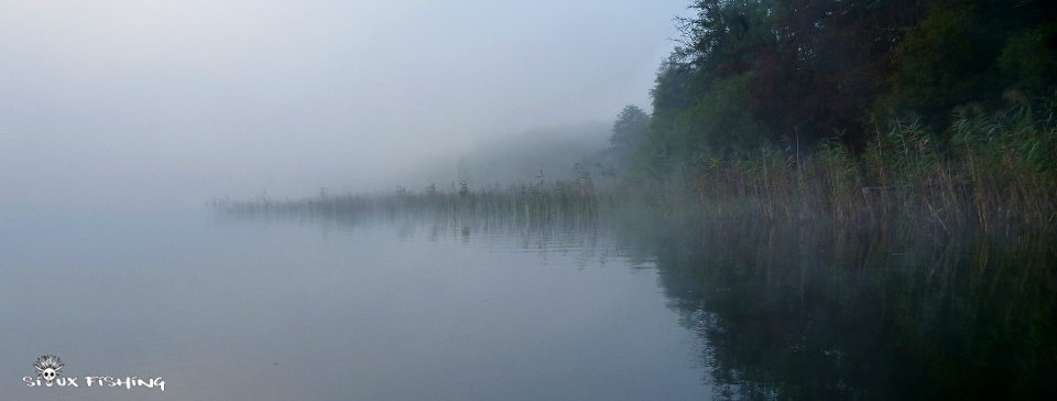 Le Lac du Val dans la Brume