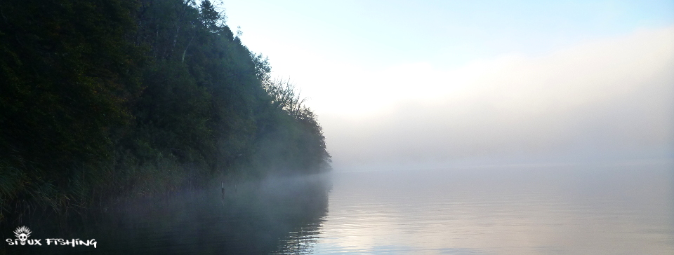 Le Lac du Val dans la Brume